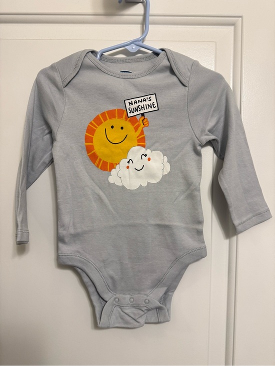Old Navy Other - Old Navy Gray Long-Sleeve Bodysuit with ‘Nana’s Sunshine’ Sun and Cloud Graphic